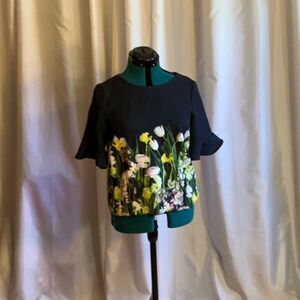 VICTORIA BECKHAM TOP size medium, with ruffled sleeves bright spring flowers